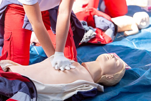 Elevate Your Workplace Safety with Comprehensive First Aid & CPR Training in Dublin, Cork, Galway, Belfast, and Beyond - Manual Handling Training Article